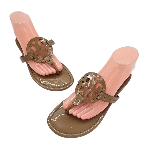 Tory Burch Miller Patent Leather Flip Flop Sandals Brown Tan Size 9 Logo Detail - Picture 1 of 11